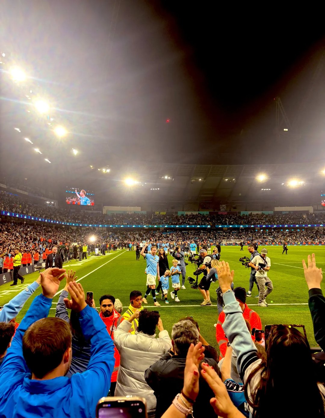  C9带队取胜！，德布劳内重要时刻表现优异全场沸腾不已