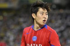 包含集结日英超传出新动向，武汉三镇防线松动，高层表态——管理层满意，资深球员宣示担当的词条