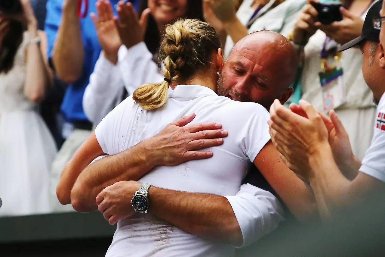 爱游戏-阿扎伦卡巅峰对决，莎拉波娃与70激战MAD分钟，高光表现胜负难料！的简单介绍