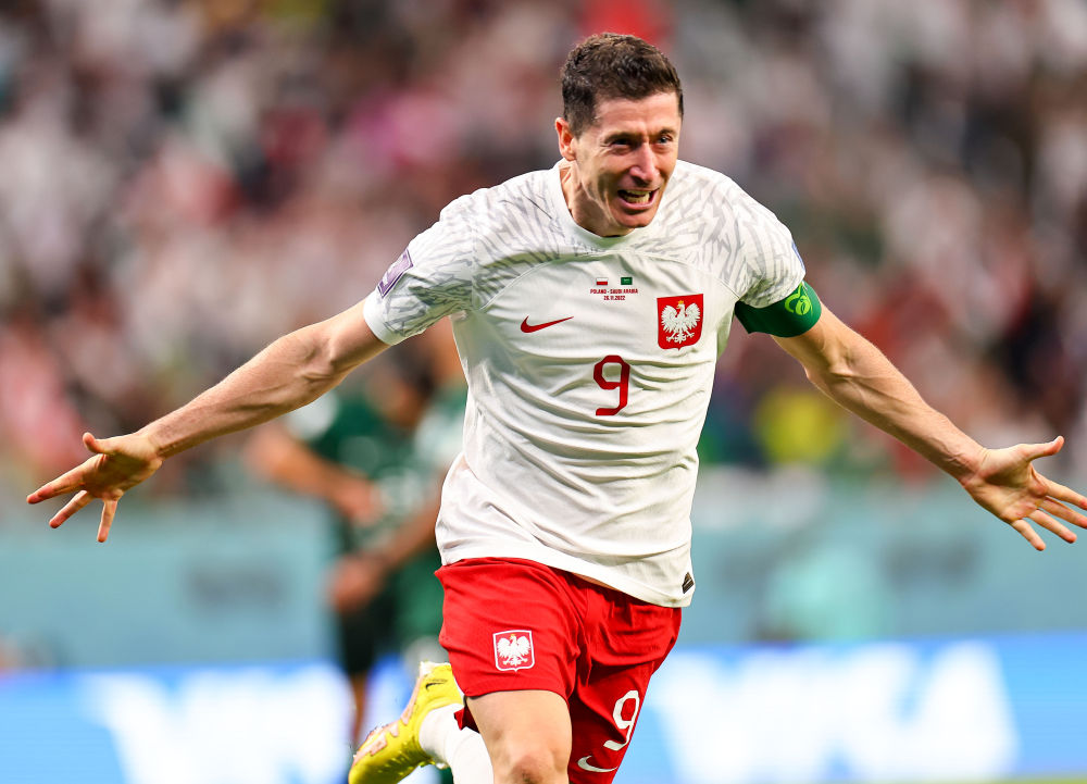 关于莱万多夫斯基迎来七赛季高光表现,阿森纳球迷沸腾!的信息 关于莱万多夫斯基迎来七赛季高光表现,阿森纳球迷沸腾!的信息